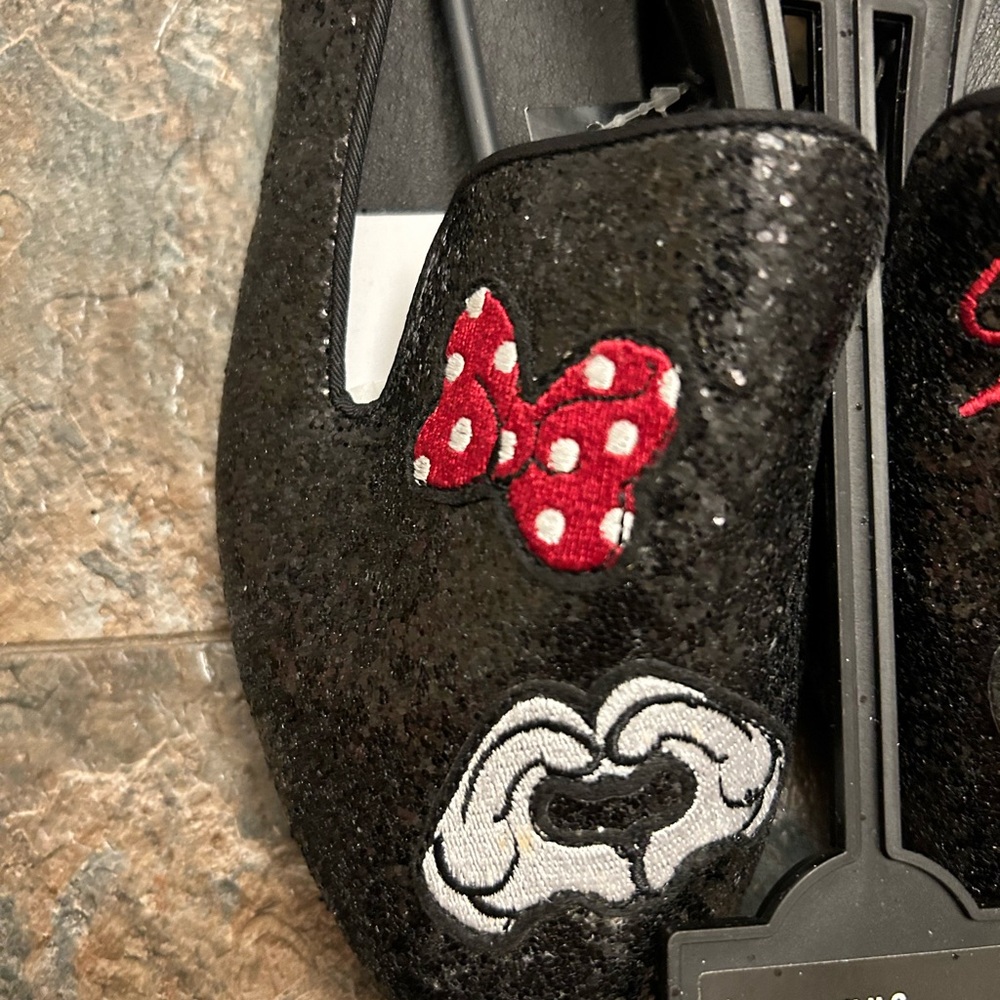 Black Minnie Mouse Sequin Loafers - Women - Picture 4 of 10